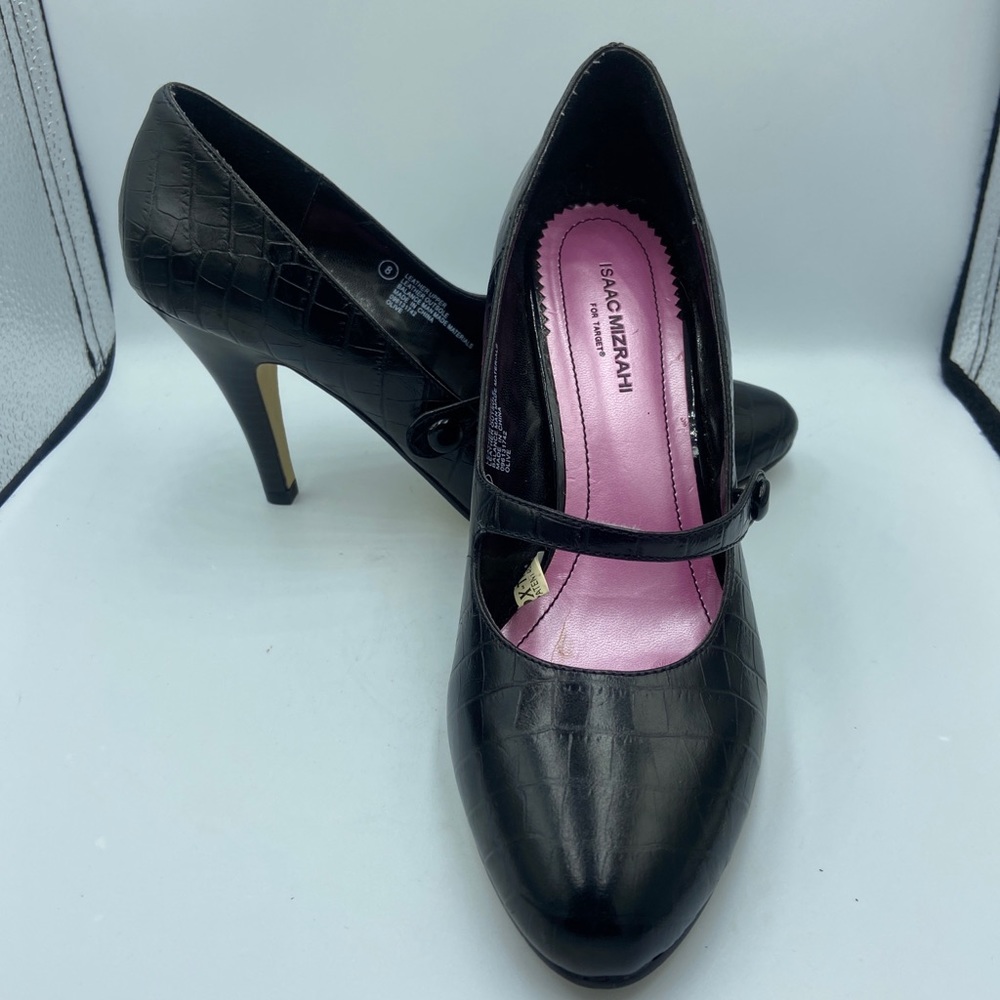 Isaac Mizrahi For Target Women’s  Mary Jane Black Pointed Shoes  With Heels
